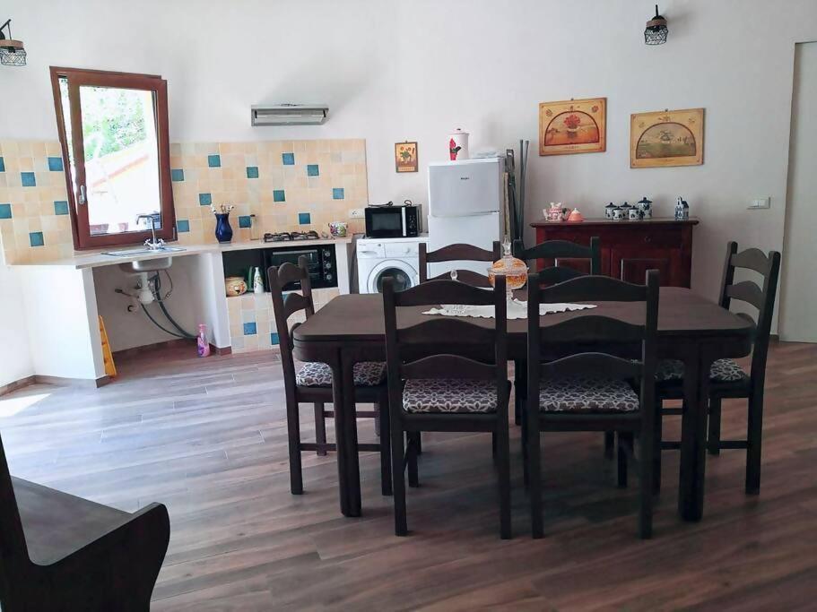 Da Nonna Cettina Appartamento In Villa Con Piscina Palermo Exterior photo