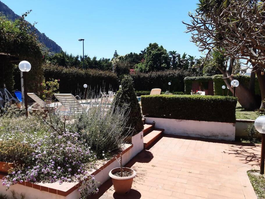 Da Nonna Cettina Appartamento In Villa Con Piscina Palermo Exterior photo
