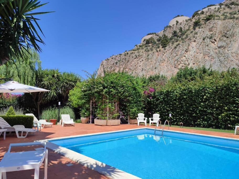 Da Nonna Cettina Appartamento In Villa Con Piscina Palermo Exterior photo
